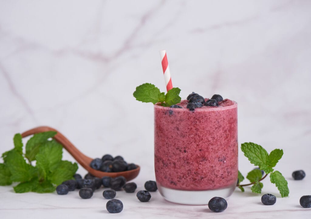 7-Day Smoothie Weight Loss Diet Plan: Your Complete Guide 2025 + Free PDF 2 Berry-Blast-Antioxidant-Smoothie
